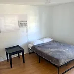 Charm West Valley Perfect Location By Westfield Topanga